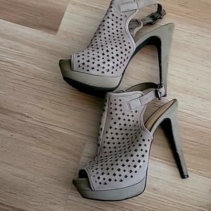 Jessica Simpson heels, size 7, Gray